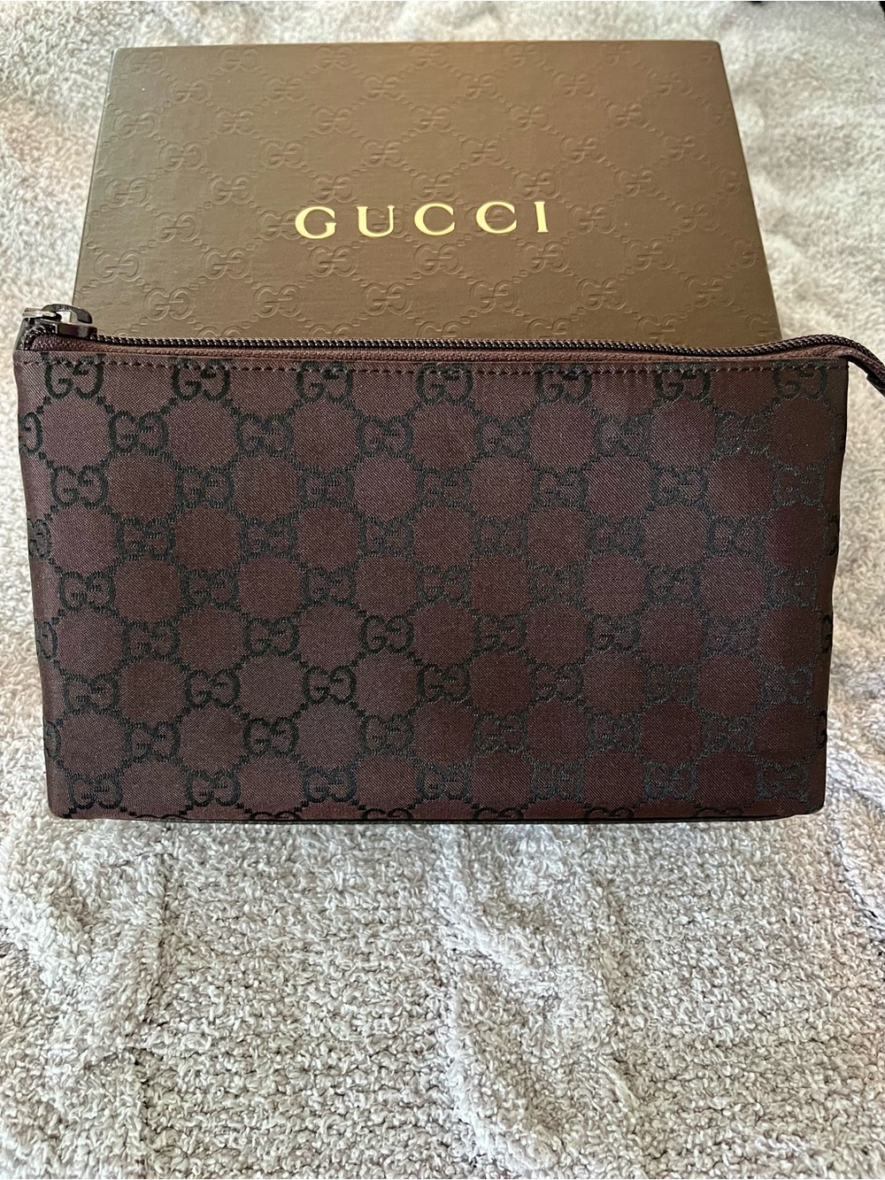 Gucci Vintage GG Monogram Canvas Cosmetic Pouch Clutch Dark Brown Box Incl